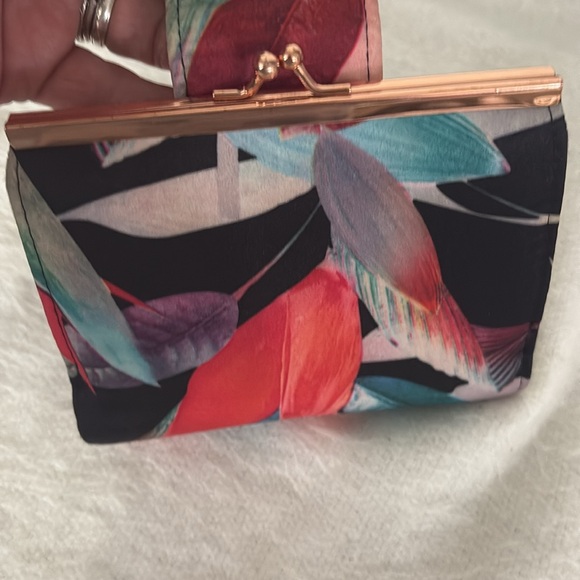 Buxton Floral Women's Black and Multicolor wallet/ Clutch - Picture 2 of 10